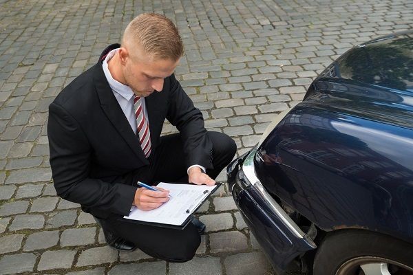 Как с легкостью продать поврежденный автомобиль